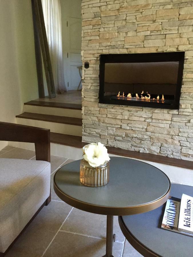 Hotel Domaine Les Martins - Gordes Esterno foto